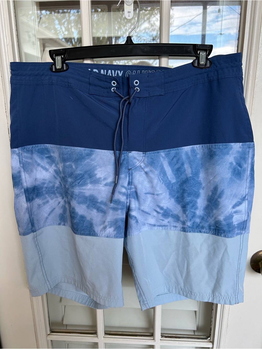 Old Navy Men’s Blue Tiered Tie-Dye Swim Shorts